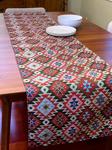 Table Runner 